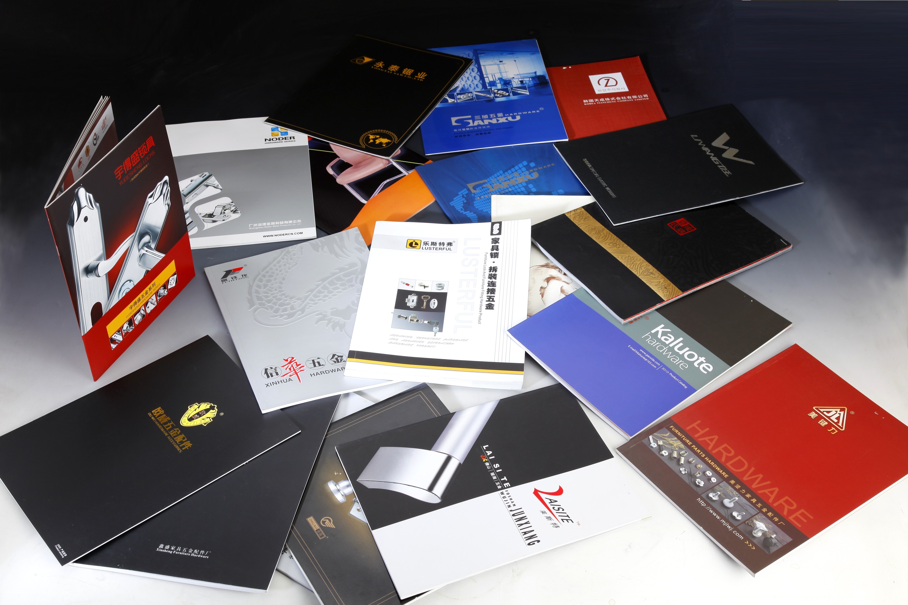 Presentation Folders, Magnets & Labels, Postcards & Notecards